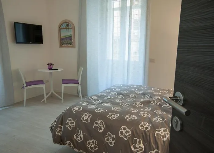 Gallery 101 לינה וארוחת בוקר רומא
